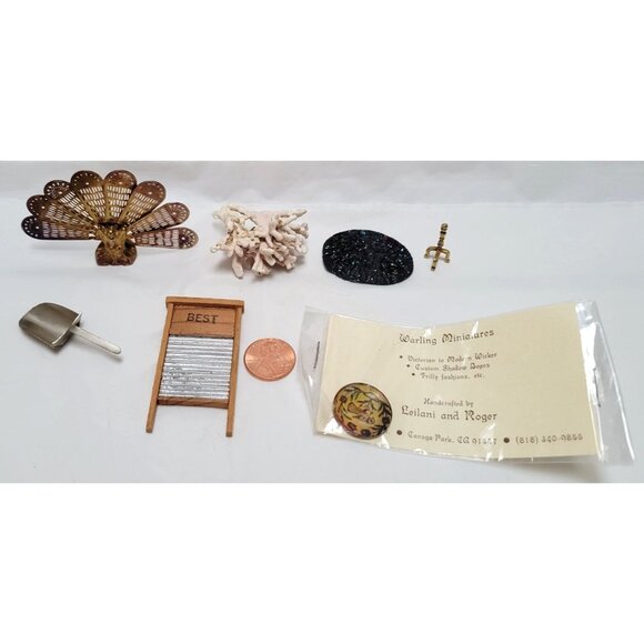 Vintage Lot of 7 Mini Dollhouse Accessories Fireplace Screen Coral Washboard - Picture 2 of 3